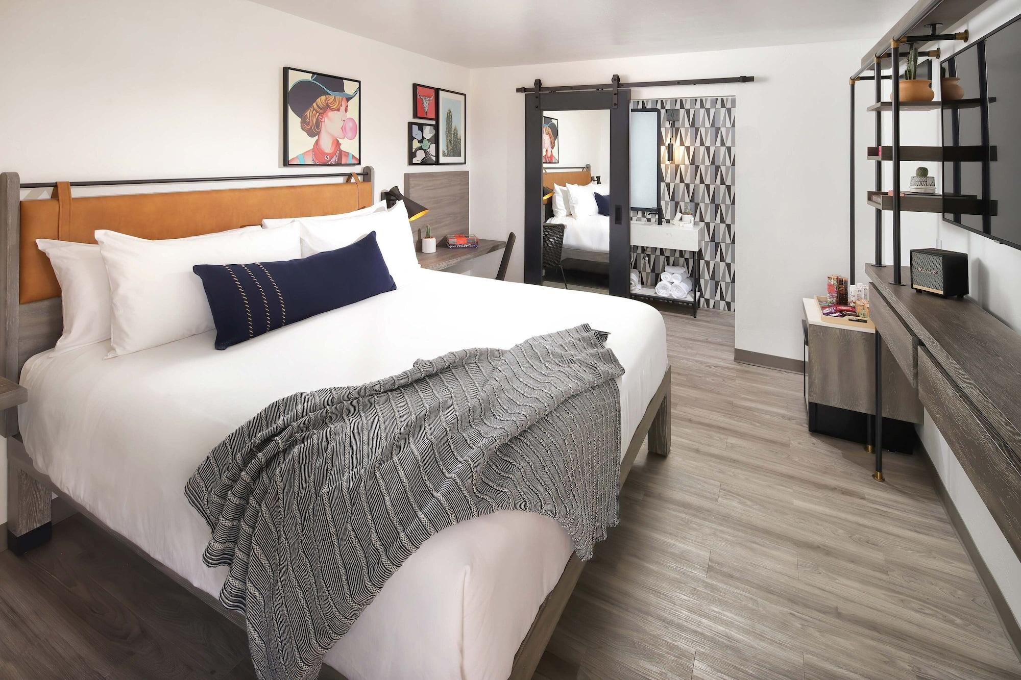 Voco The Tuxon By Ihg Hotel Tucson Exterior photo